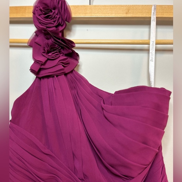 David’s Bridal chiffon bridesmaid dress 3D floral one shoulder wine color - 4 - Picture 3 of 10